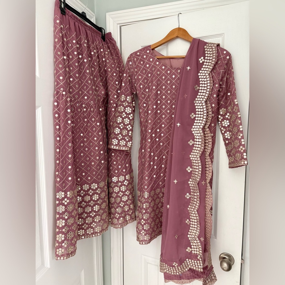 Embroidered Mauve Salwar Kameez with Scalloped Dupatta